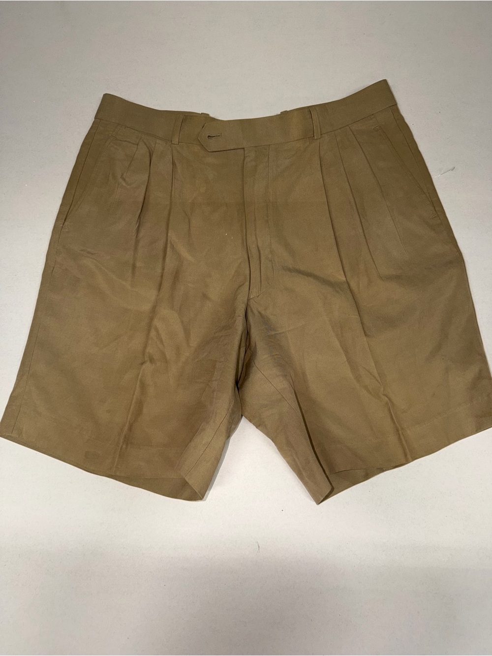 Men's Reyn Spooner Khaki Pleated Shorts Size 36